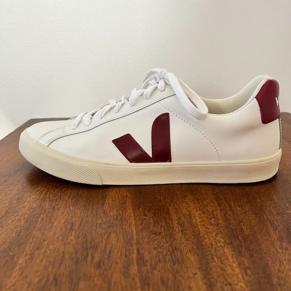 Veja Esplar Low Sneakers - Picture 9 of 15